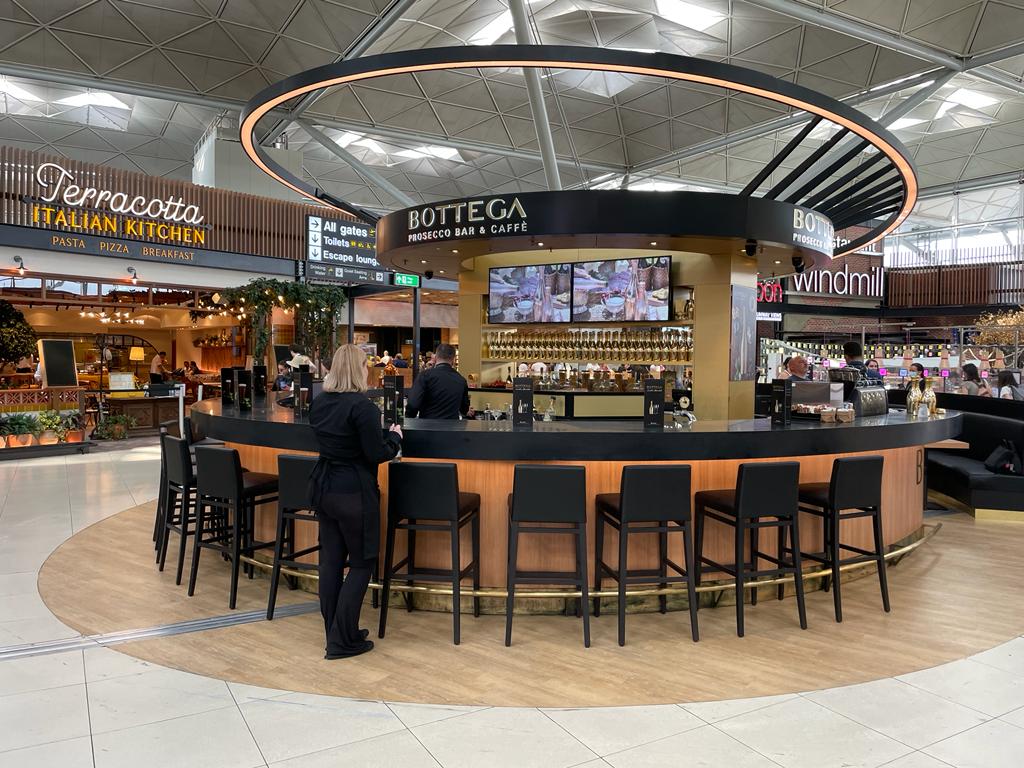 Retail and Dining stansted